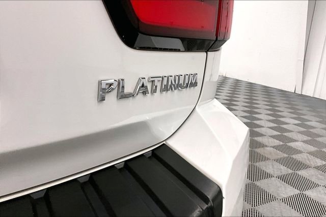 Used 2021 Nissan Armada Platinum image 9