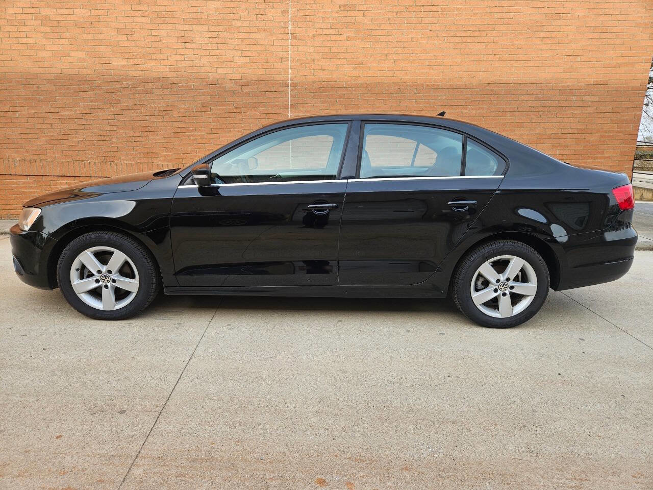 Used 2012 Volkswagen Jetta TDI image 7