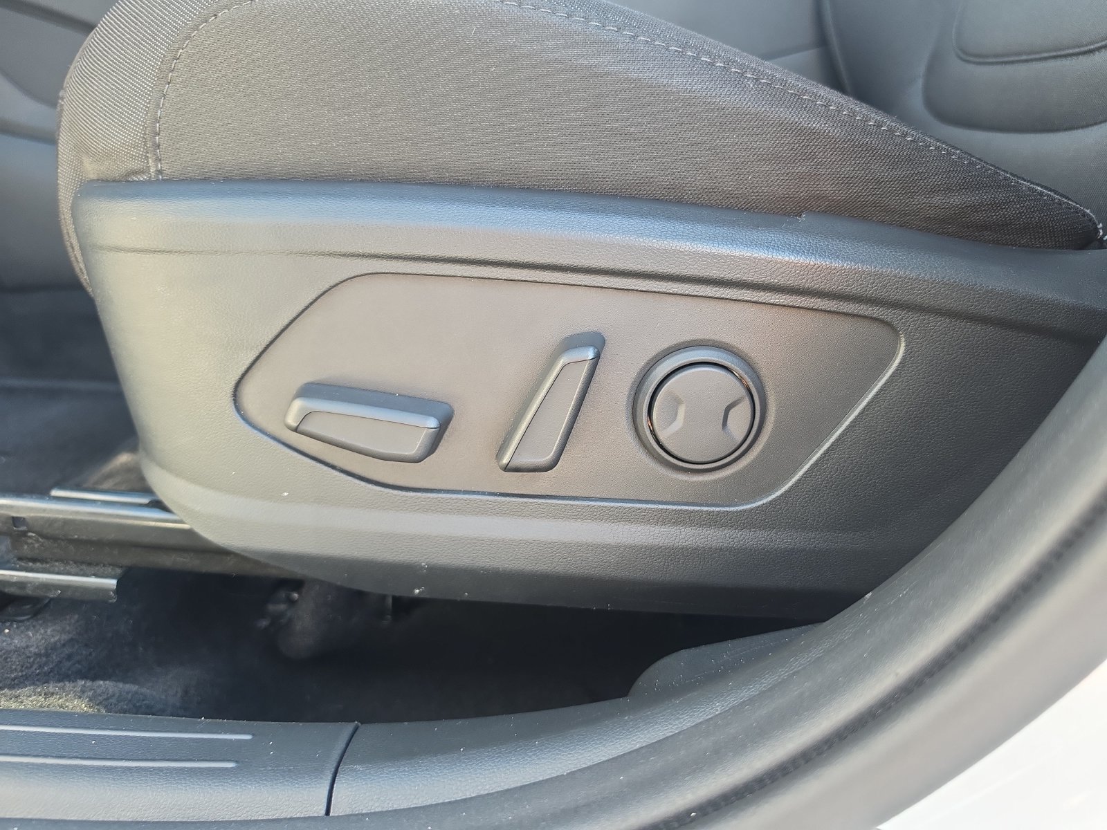 Used 2022 Hyundai Tucson SEL w/ Cargo Package FWD image 16