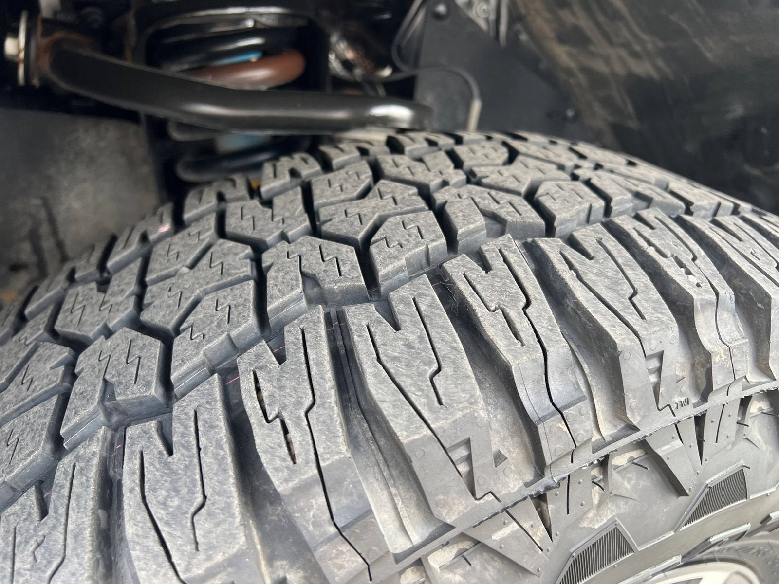 Used 2019 Toyota Tacoma TRD Off-Road AWD/4WD image 32