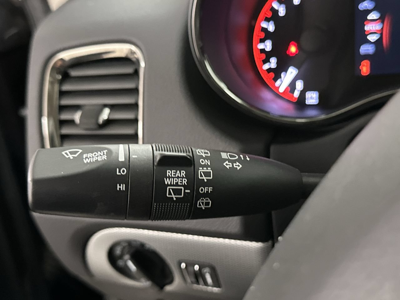 Used 2018 Dodge Durango GT w/ Technology Group AWD/4WD image 54