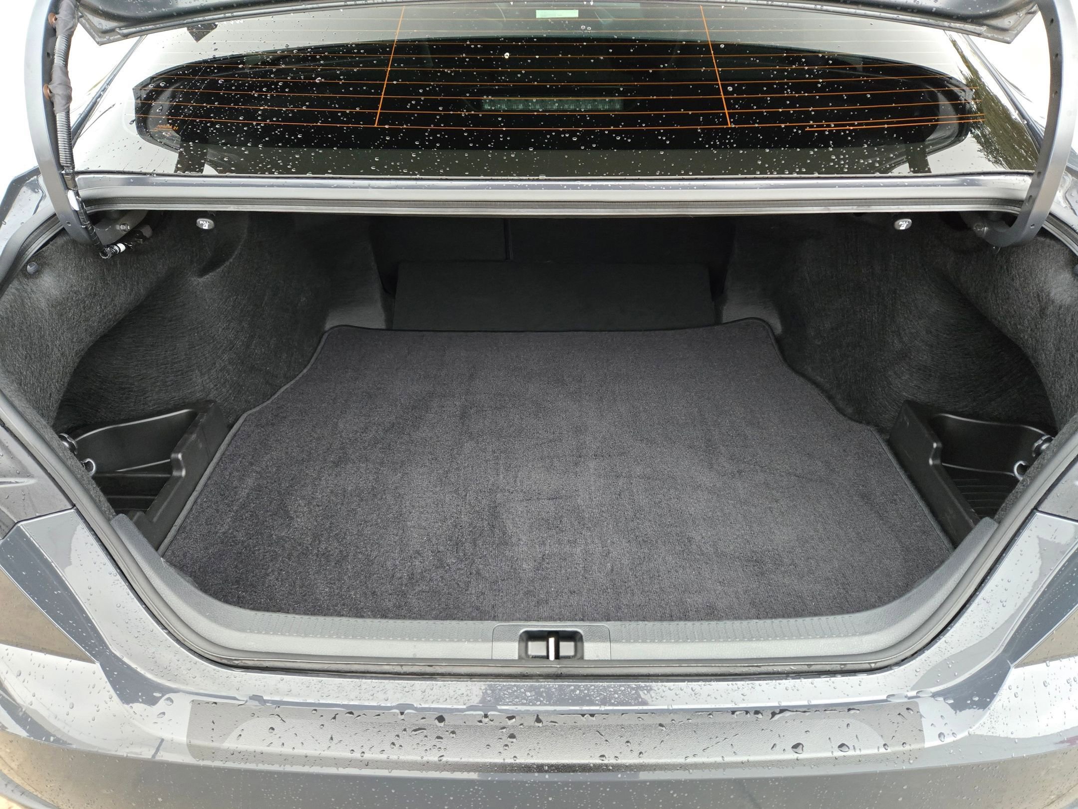 Used 2025 Toyota Camry SE image 27