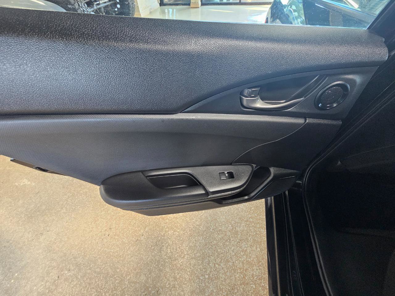 Used 2021 Honda Civic Sport image 17