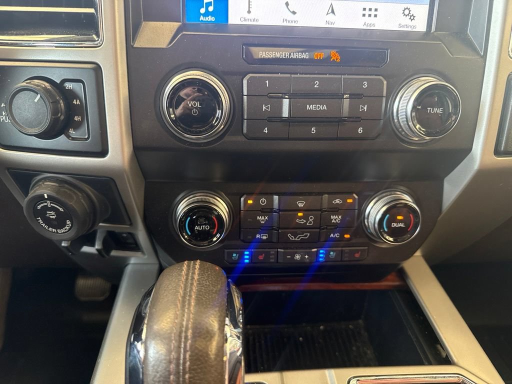 Used 2019 Ford F150 King Ranch w/ Equipment Group 601A Luxury AWD/4WD image 22