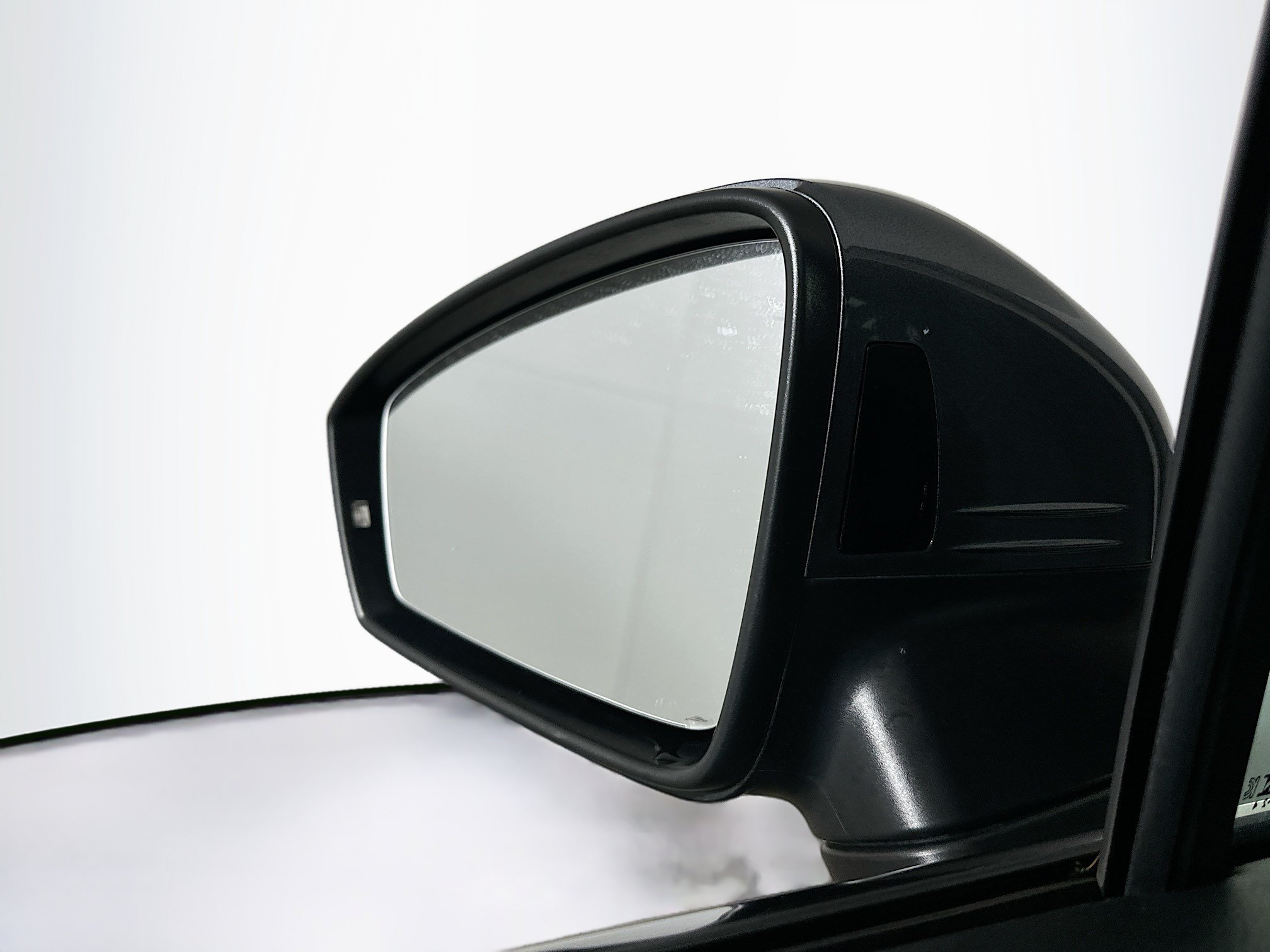Used 2024 Volkswagen Tiguan SE FWD image 16