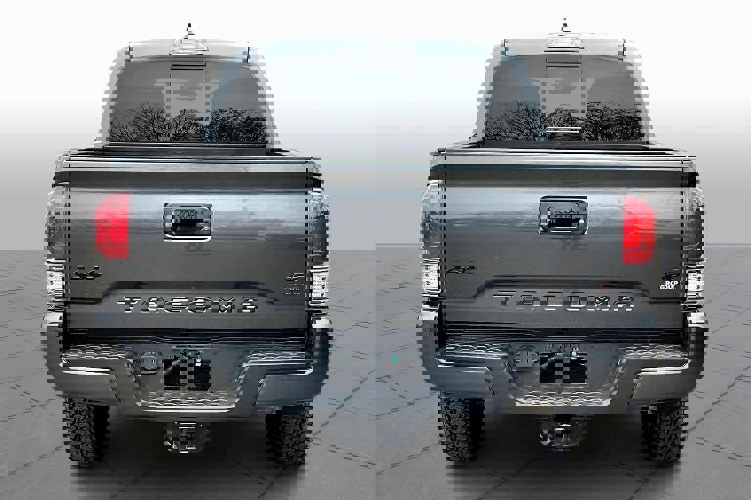 Certified 2021 Toyota Tacoma Limited w/ Nightshade Package image 5