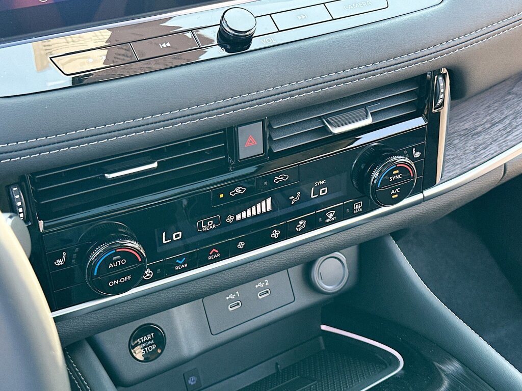 New 2026 Nissan Rogue Platinum image 10