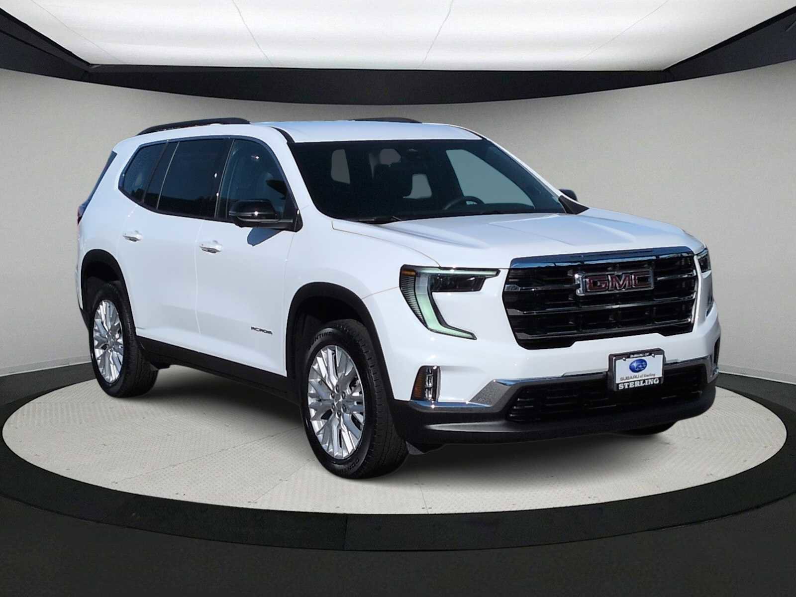 Used 2024 GMC Acadia Elevation image 2
