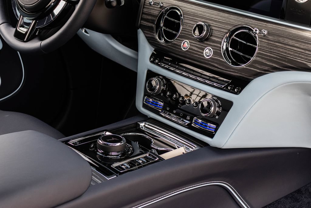 Used 2025 Rolls-Royce Spectre w/ Leather Finishing Pack AWD/4WD image 52