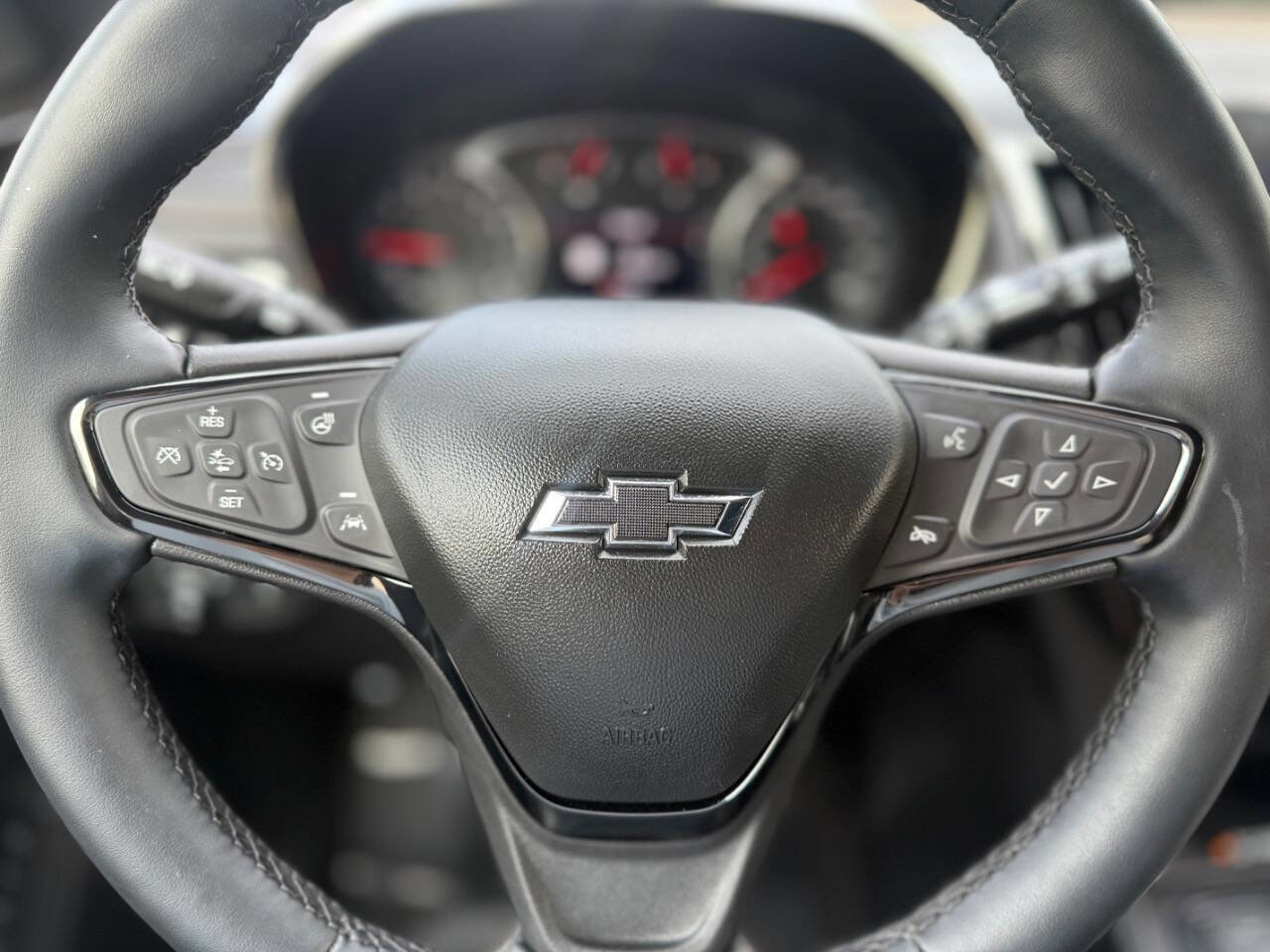 Used 2024 Chevrolet Equinox Premier image 12