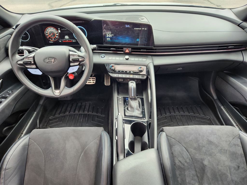 Used 2025 Hyundai Elantra N image 12