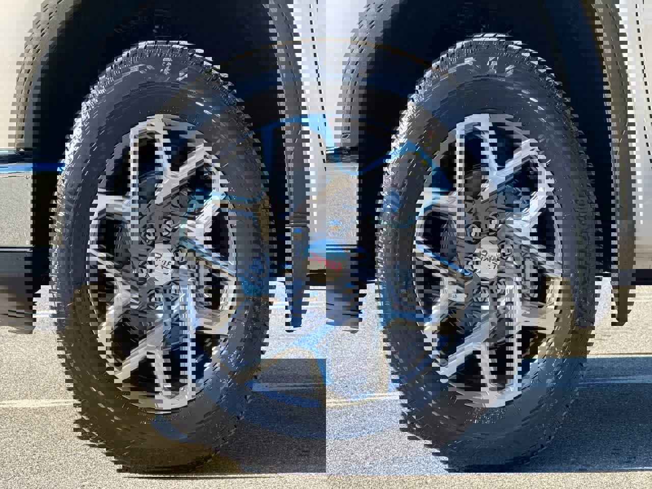 New 2026 GMC Sierra 1500 SLE w/ LPO, Black Badging Package image 32