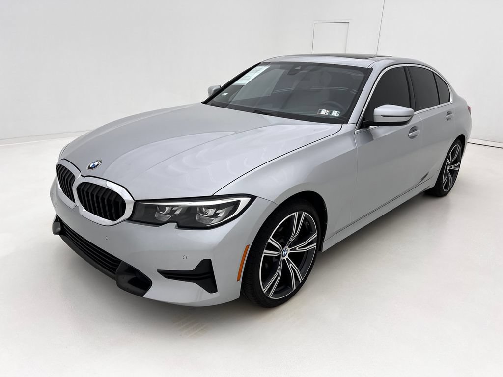 Used 2019 BMW 330i xDrive Sedan w/ Driving Assistance Package AWD/4WD image 4