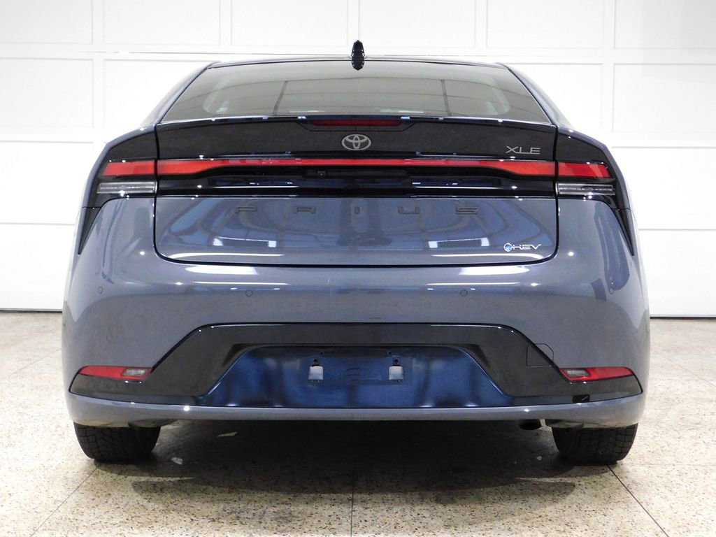 Used 2024 Toyota Prius XLE image 7
