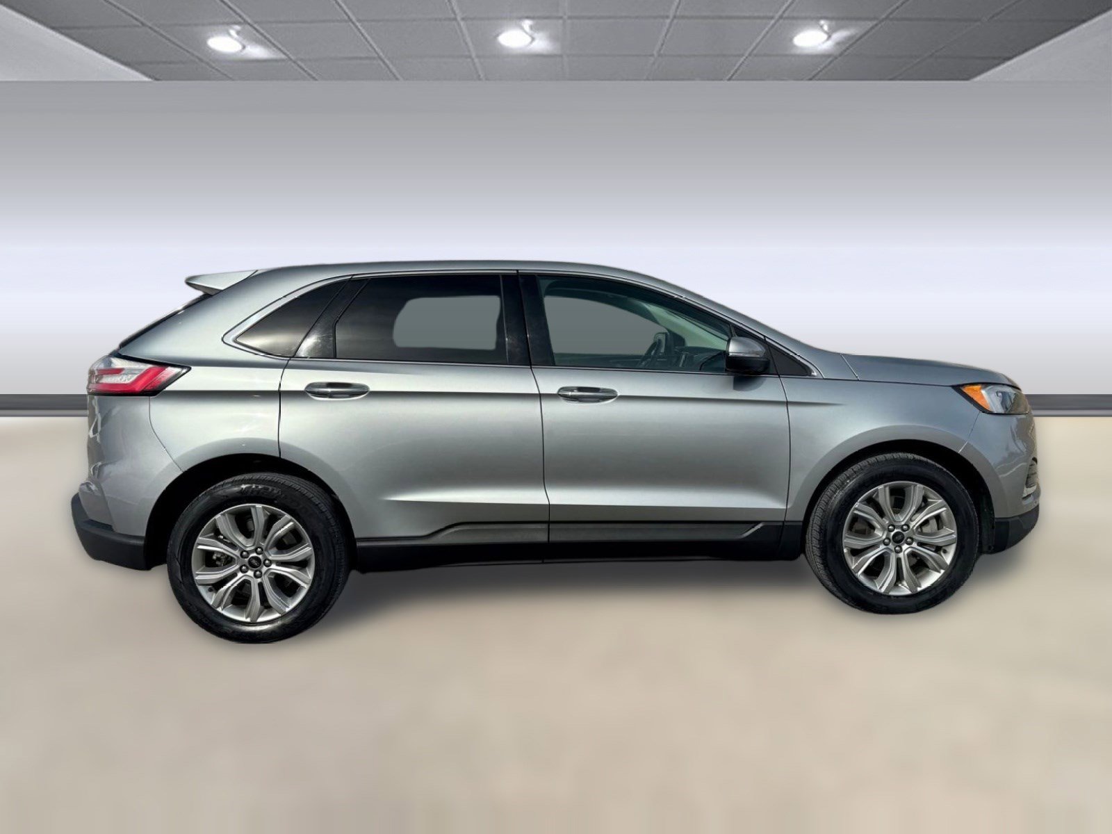 Used 2024 Ford Edge Titanium image 7