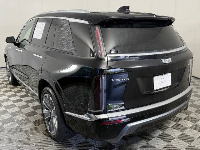 Certified 2026 Cadillac Vistiq Luxury AWD/4WD image 5