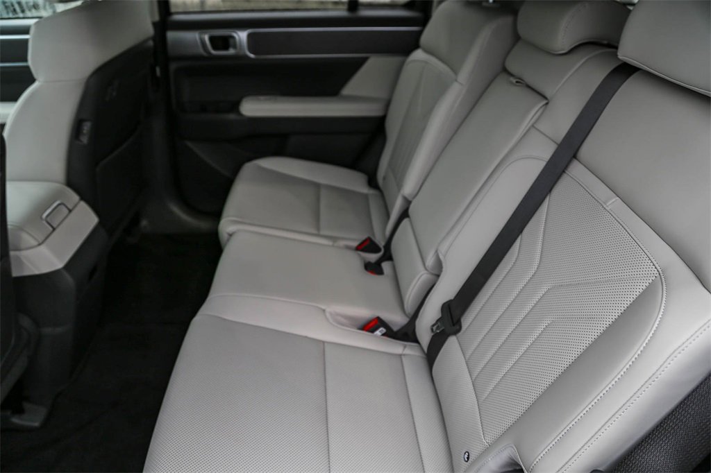 Certified 2026 Hyundai Santa Fe SEL image 17