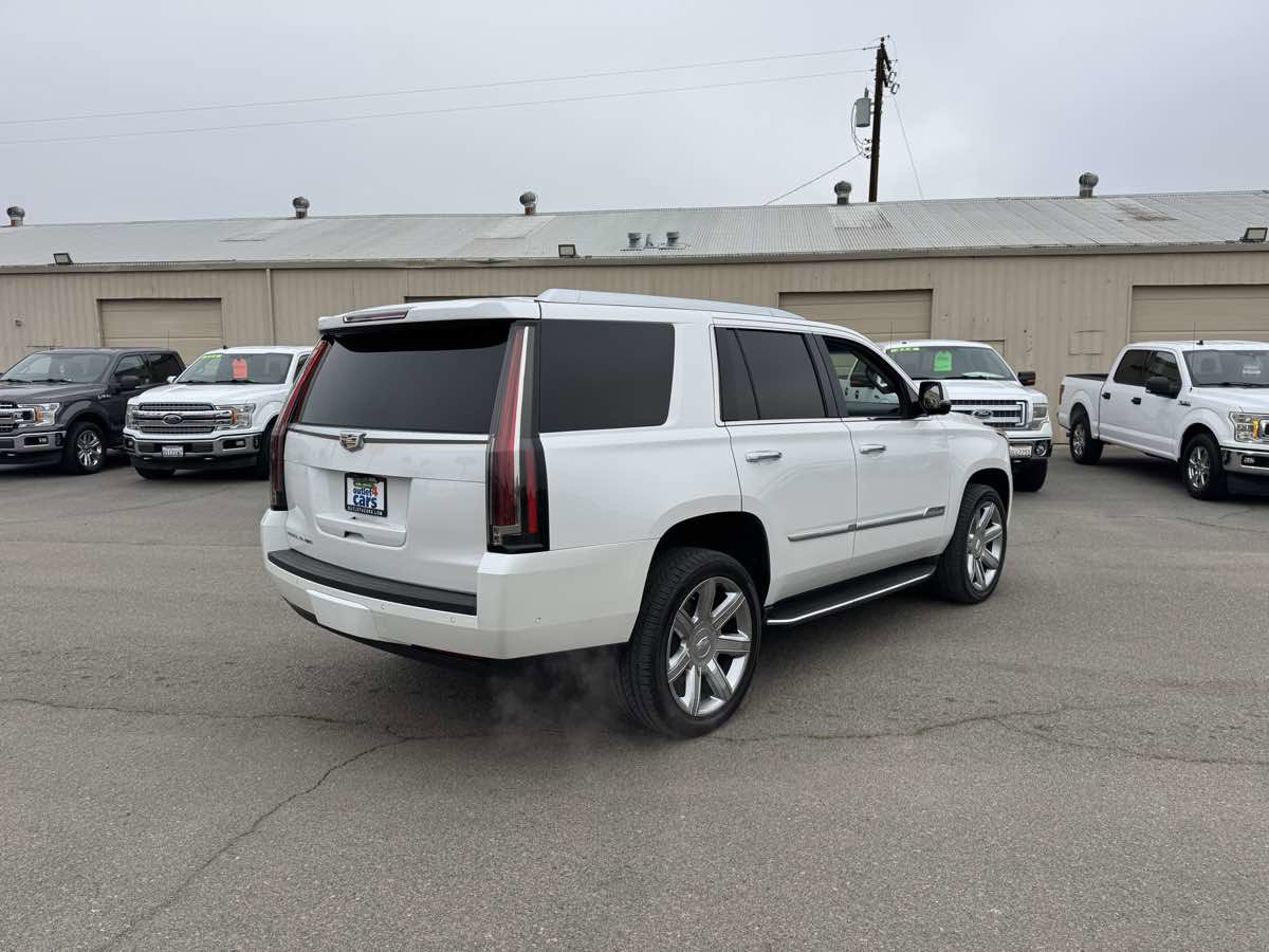 Used 2017 Cadillac Escalade Luxury image 10