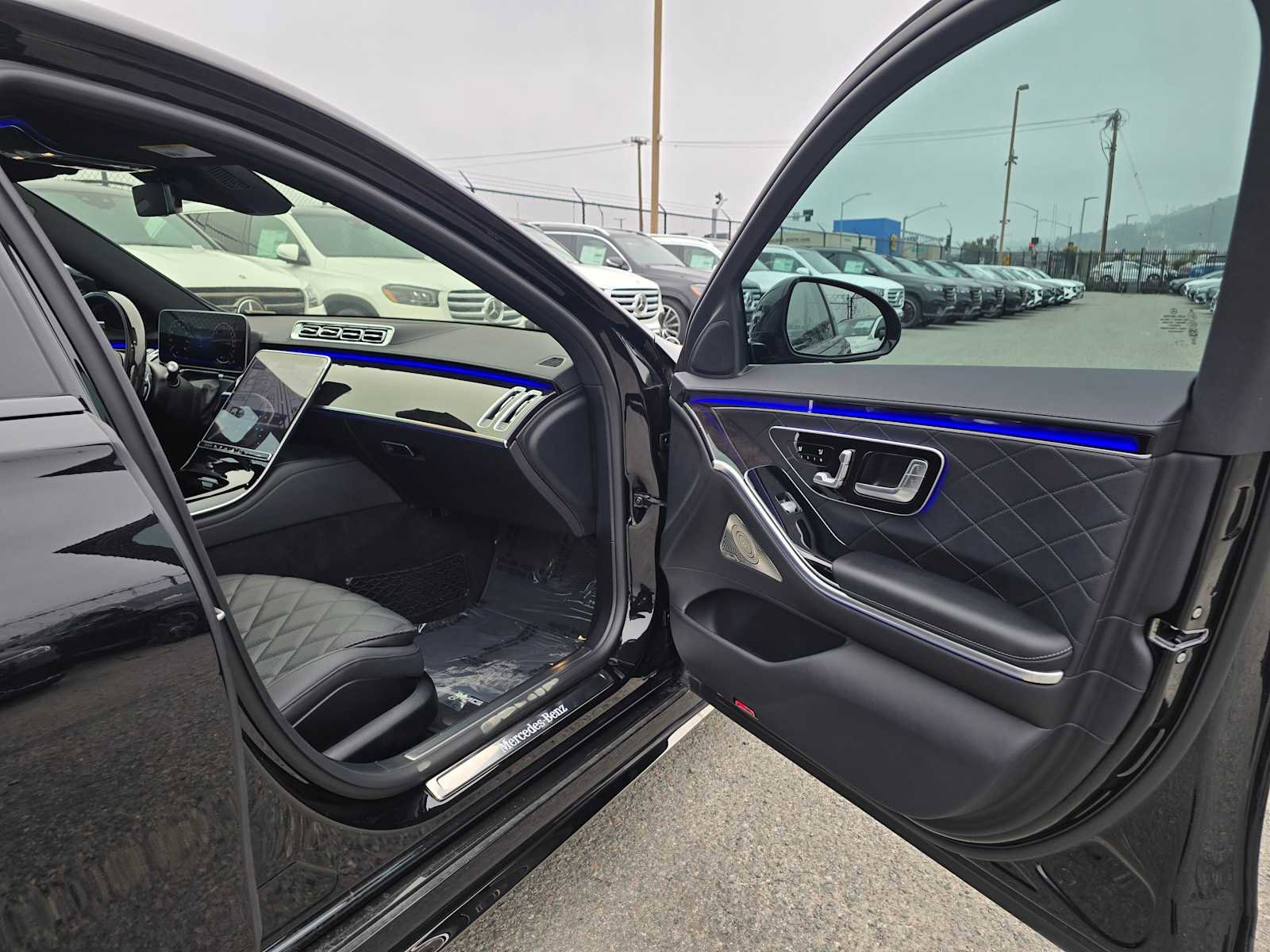 Used 2024 Mercedes-Benz S 580e 4MATIC Sedan image 12