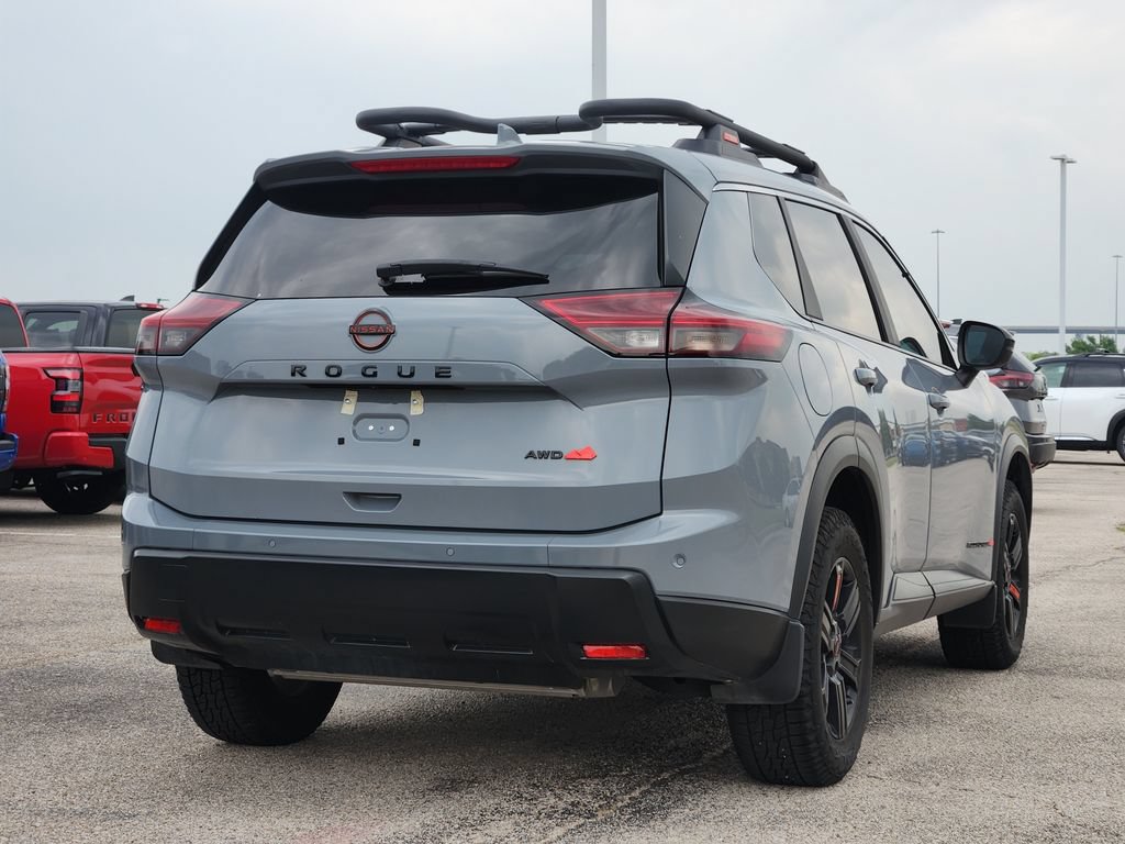 Used 2025 Nissan Rogue SV w/ Rock Creek Premium Package AWD/4WD image 4