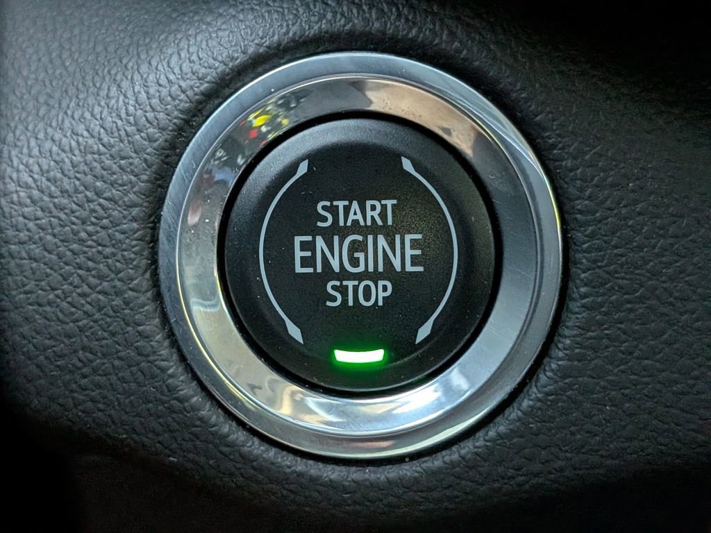 Used 2023 Buick Envision Essence FWD image 29