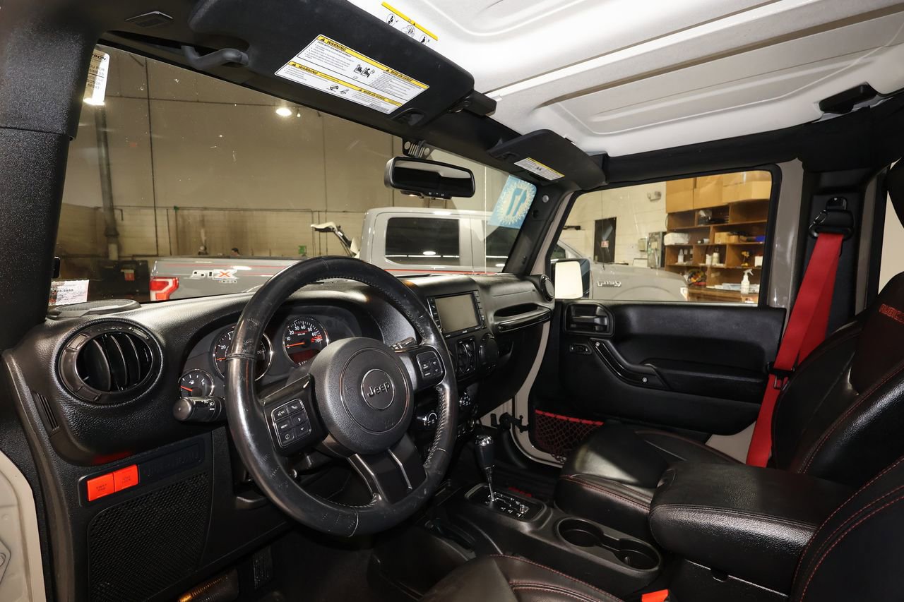 Used 2017 Jeep Wrangler Unlimited Rubicon image 9