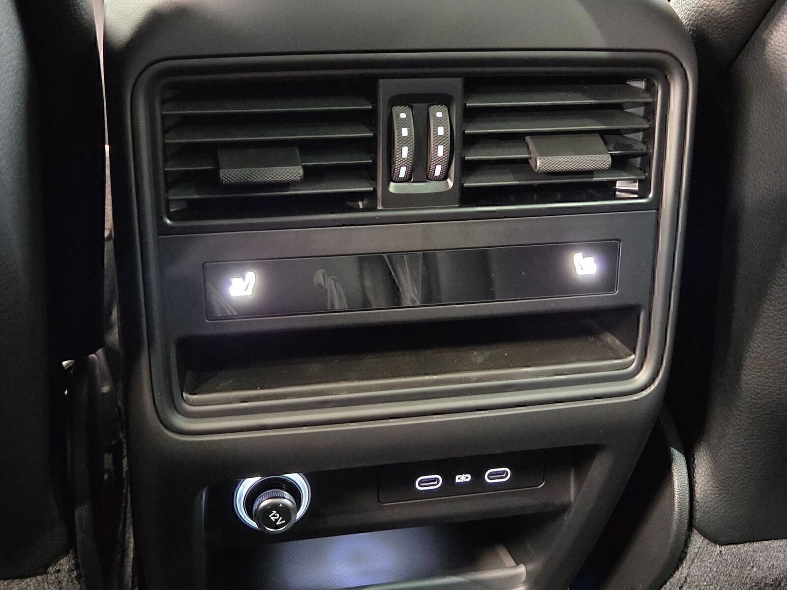 Certified 2026 Porsche Cayenne AWD/4WD image 12