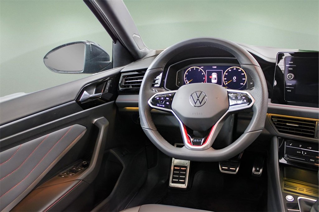 Used 2025 Volkswagen Jetta GLI Autobahn image 14