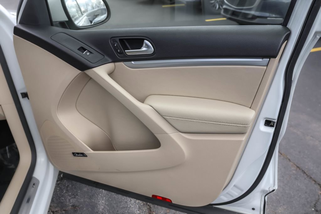 Used 2014 Volkswagen Tiguan R-Line image 36
