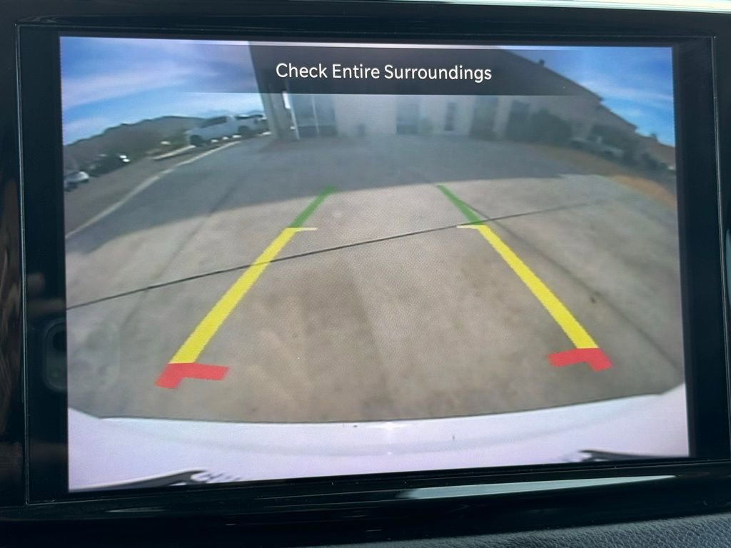 Used 2022 Chrysler Pacifica Touring-L FWD image 23