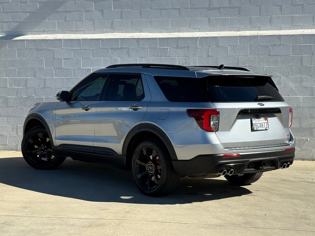 Certified 2024 Ford Explorer ST w/ Equipment Group 401A image 4