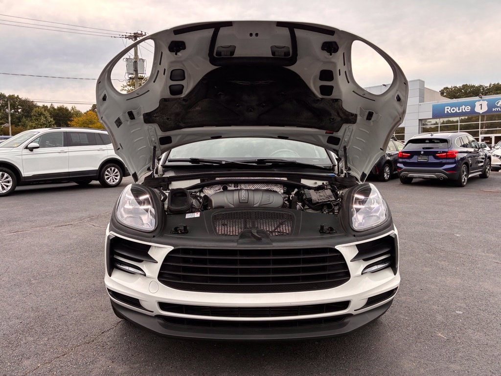 Used 2020 Porsche Macan AWD/4WD image 10