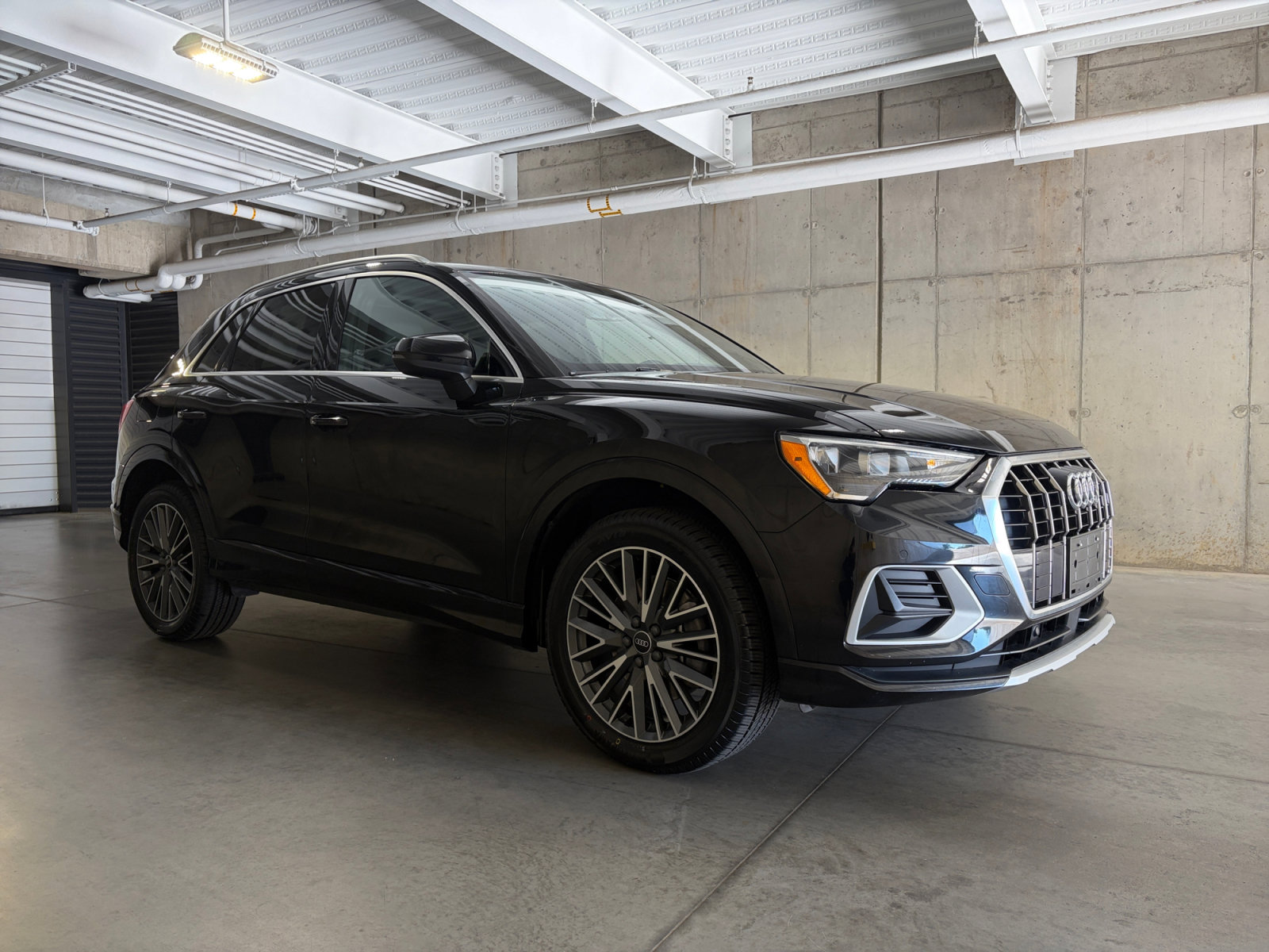 Used 2022 Audi Q3 2.0T Premium w/ Convenience Package AWD/4WD image 9