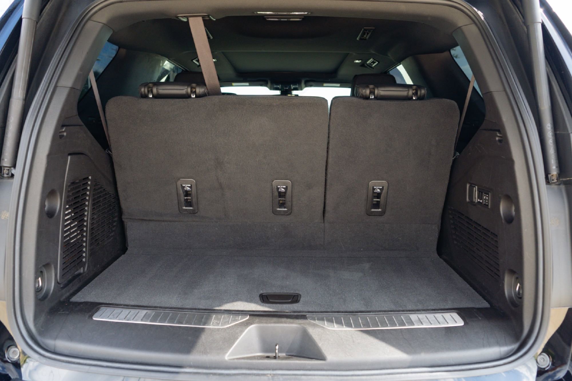 Used 2022 Chevrolet Tahoe RST w/ Luxury Package image 26