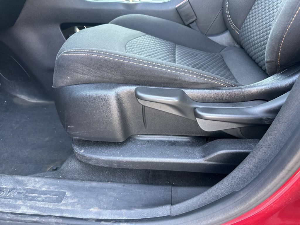 Used 2019 GMC Terrain SLE w/ LPO, Floor Liner Package AWD/4WD image 13