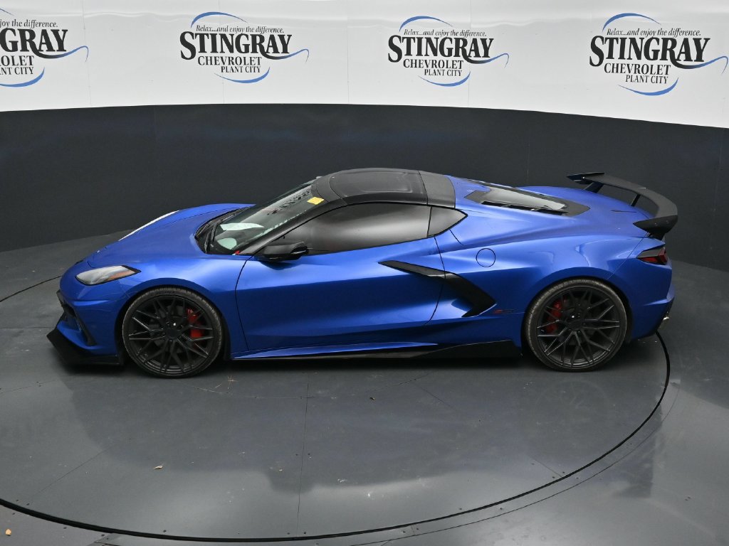 Used 2022 Chevrolet Corvette Stingray Preferred Cpe w/ Z51 Performance Package RWD image 21