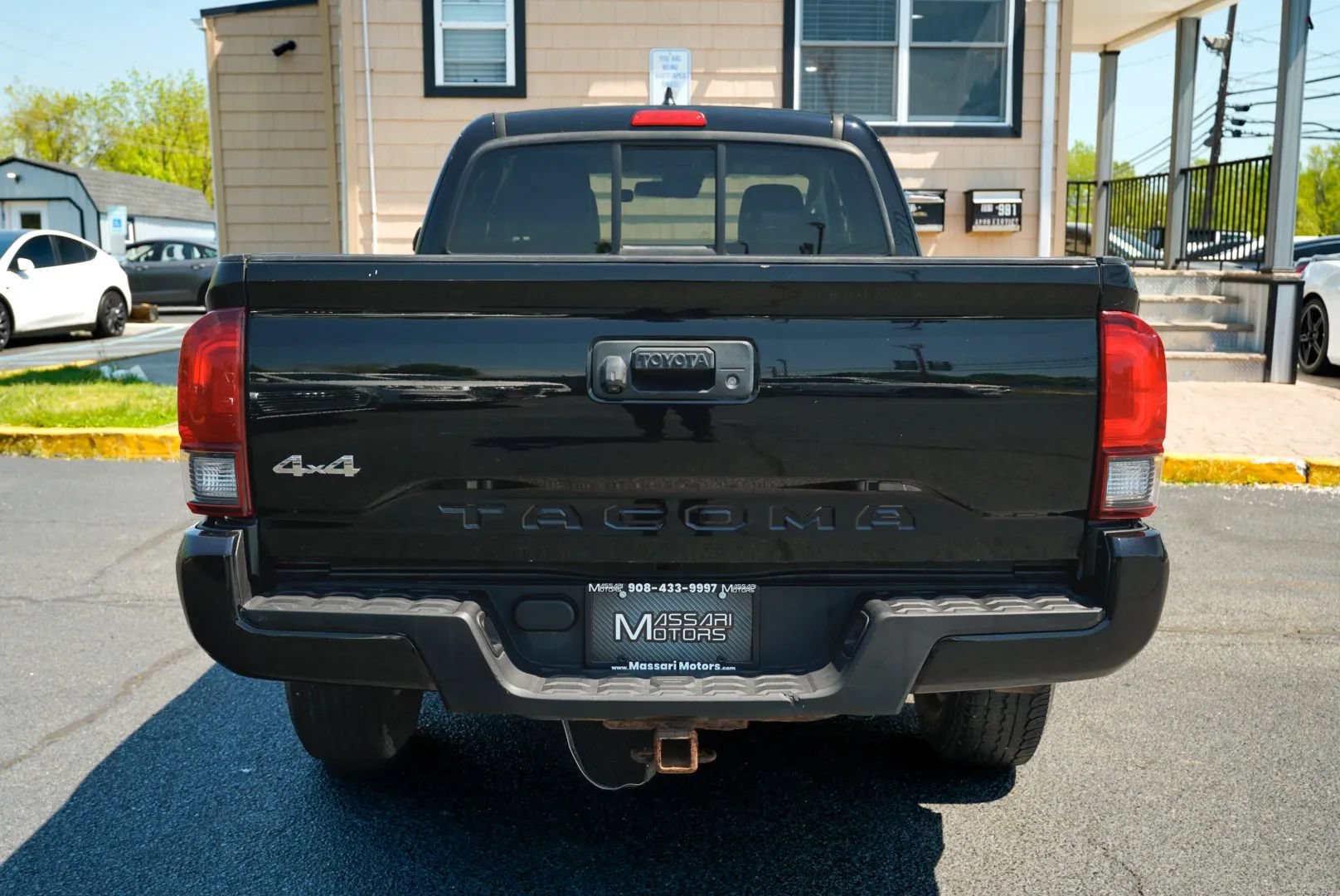 Used 2019 Toyota Tacoma SR w/ SR Convenience Package AWD/4WD image 6