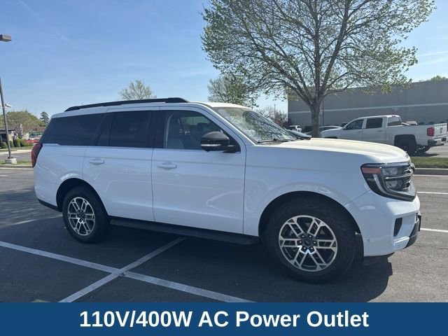 Used 2025 Ford Expedition Active image 4