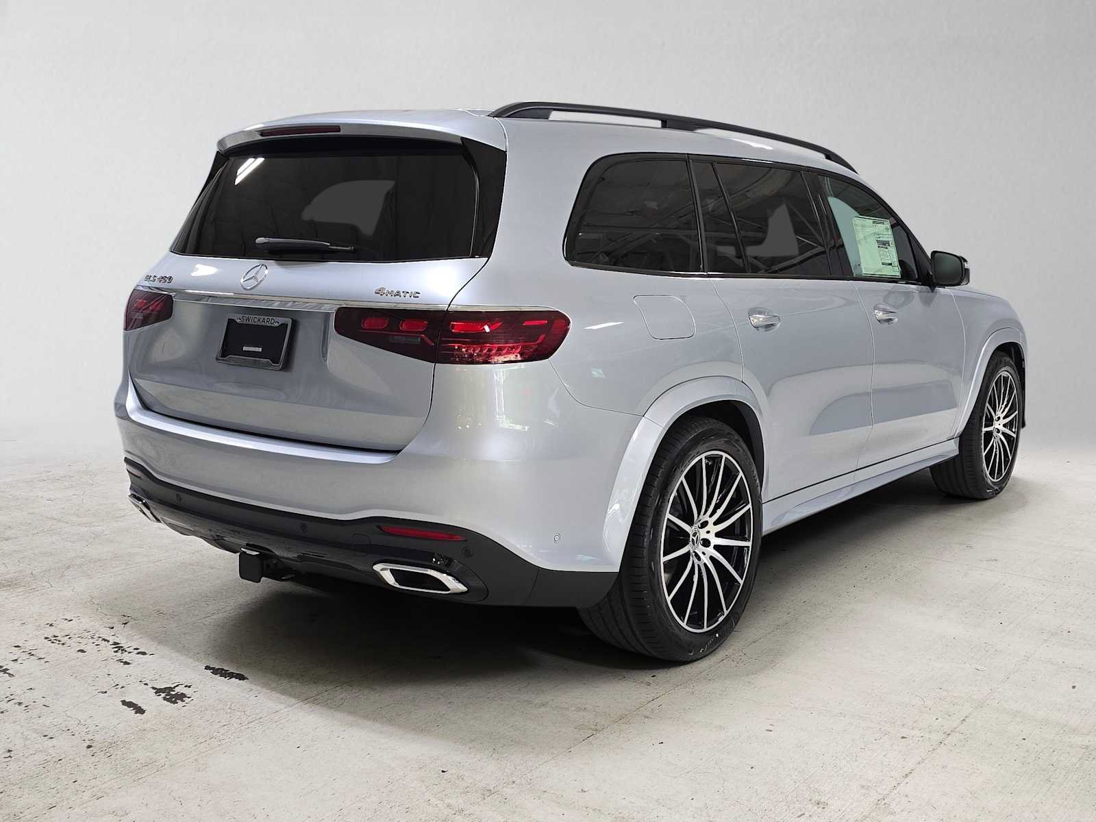 Used 2026 Mercedes-Benz GLS 450 4MATIC image 3