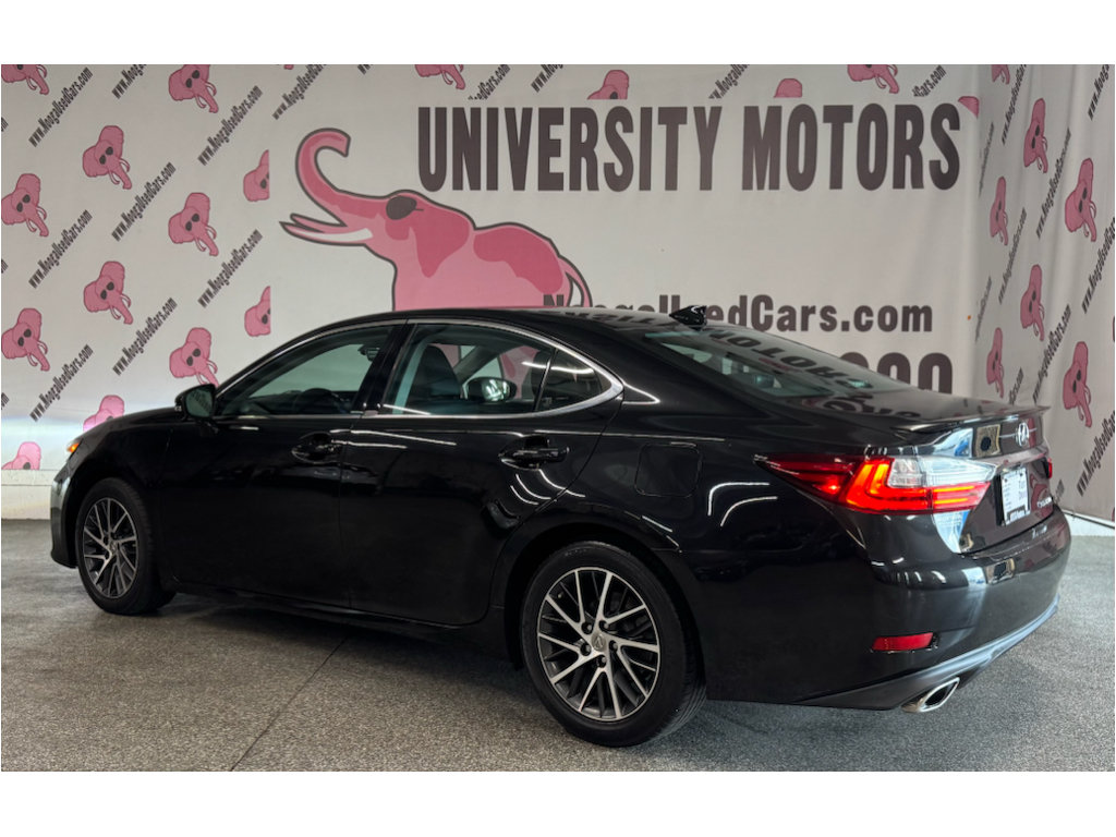 Used 2016 Lexus ES 350 w/ Luxury Package w/Wood Trim FWD image 12