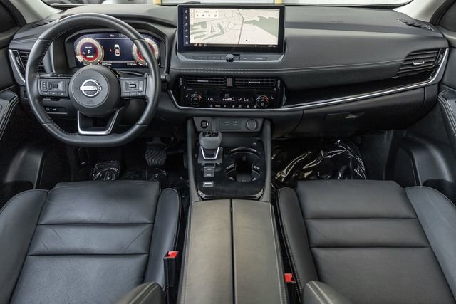 Used 2024 Nissan Rogue SL image 7