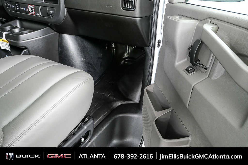 New 2025 GMC Savana 2500 w/ Driver Convenience Package RWD image 19