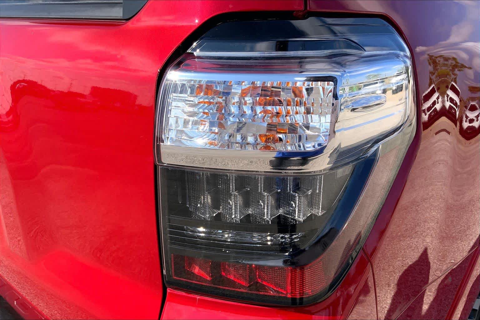 Used 2020 Toyota 4Runner Limited RWD image 30