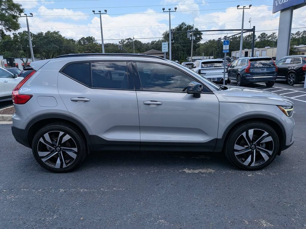 Certified 2023 Volvo XC40 B5 Ultimate w/ Climate Package AWD/4WD image 7
