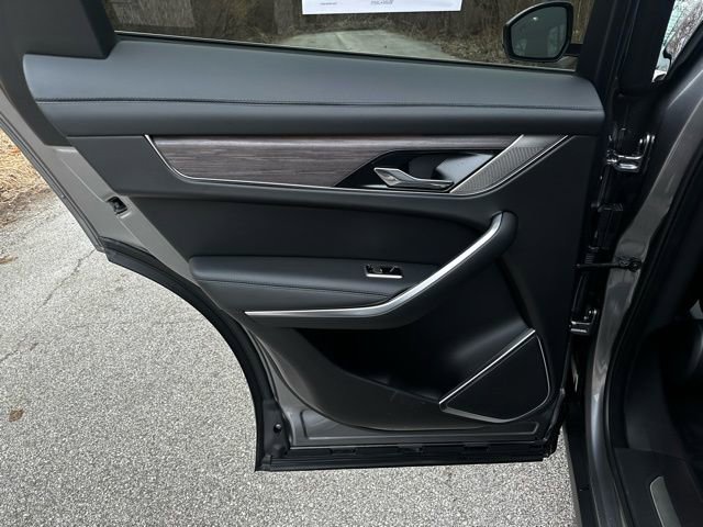 Used 2023 Jaguar F-PACE image 13