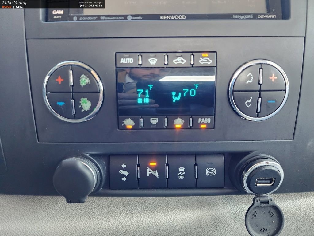 Used 2013 Chevrolet Silverado 2500 LT w/ Interior Plus Package image 46