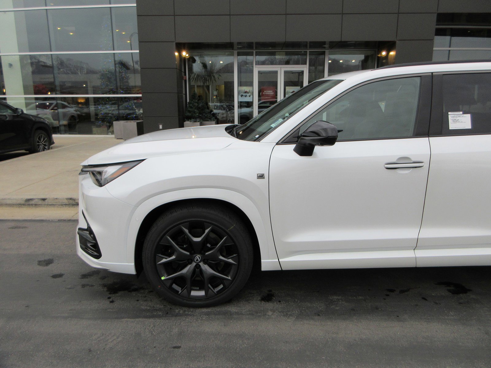 New 2026 Lexus TX 500h AWD image 2