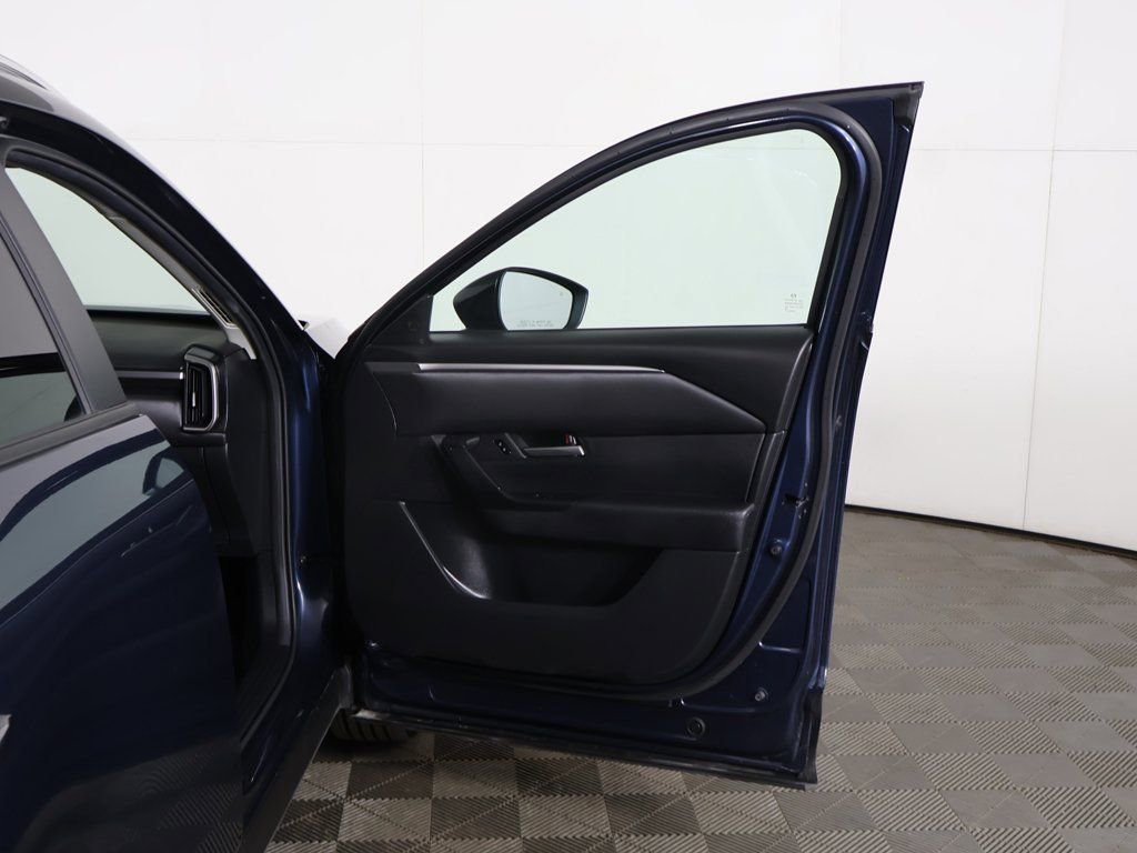 Used 2025 MAZDA CX-50 AWD 2.5 S w/ Preferred Package image 18