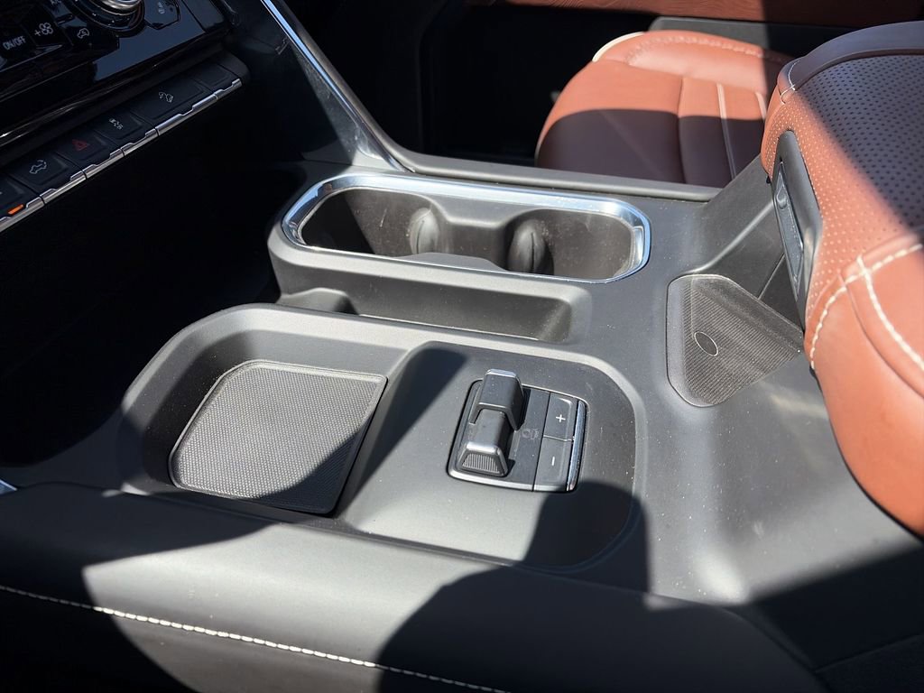 Certified 2024 GMC Sierra 3500 Denali Ultimate AWD/4WD image 23