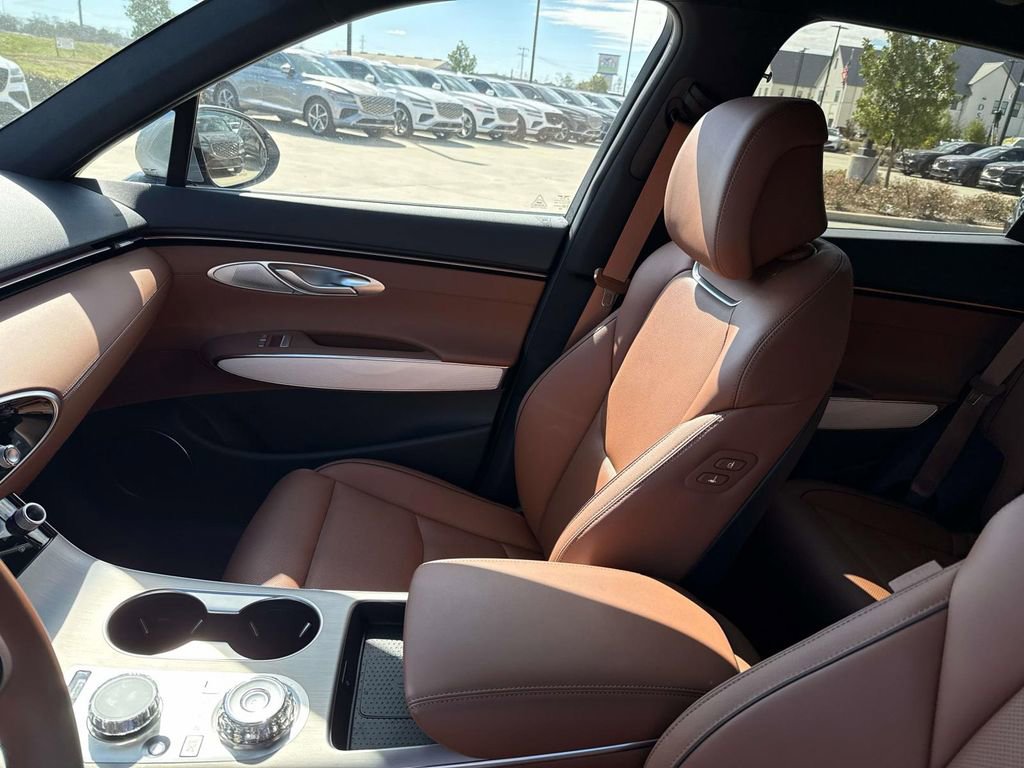 New 2026 Genesis GV70 2.5T Advanced image 18